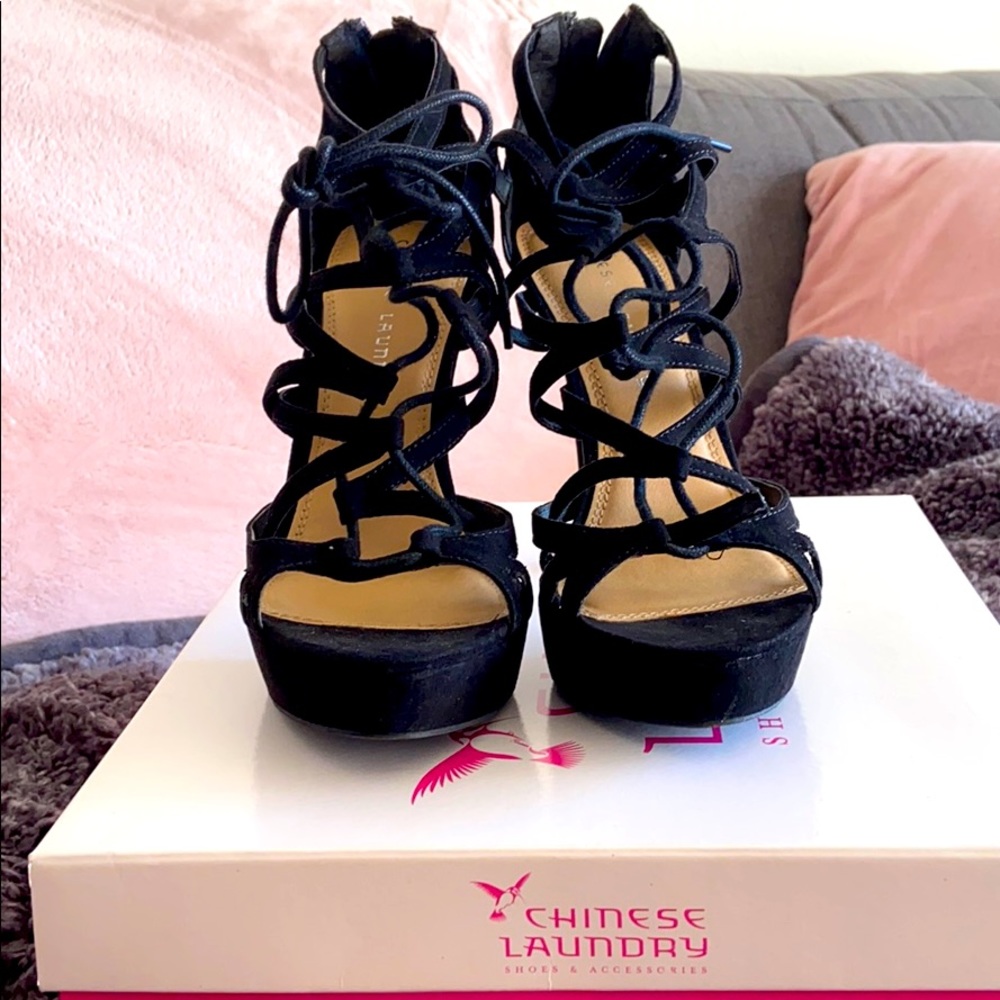 Chinese Laundry Platform Sandal Heels